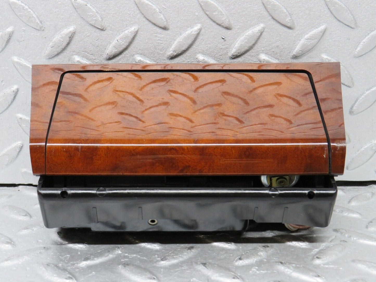 37925 Mercedes-Benz A124 320E Cabriolet Centre Console Ashtray Wood Finish