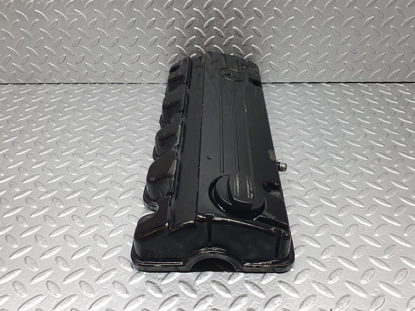 43073 Mercedes-Benz W123 Rocker Cover 1020160405