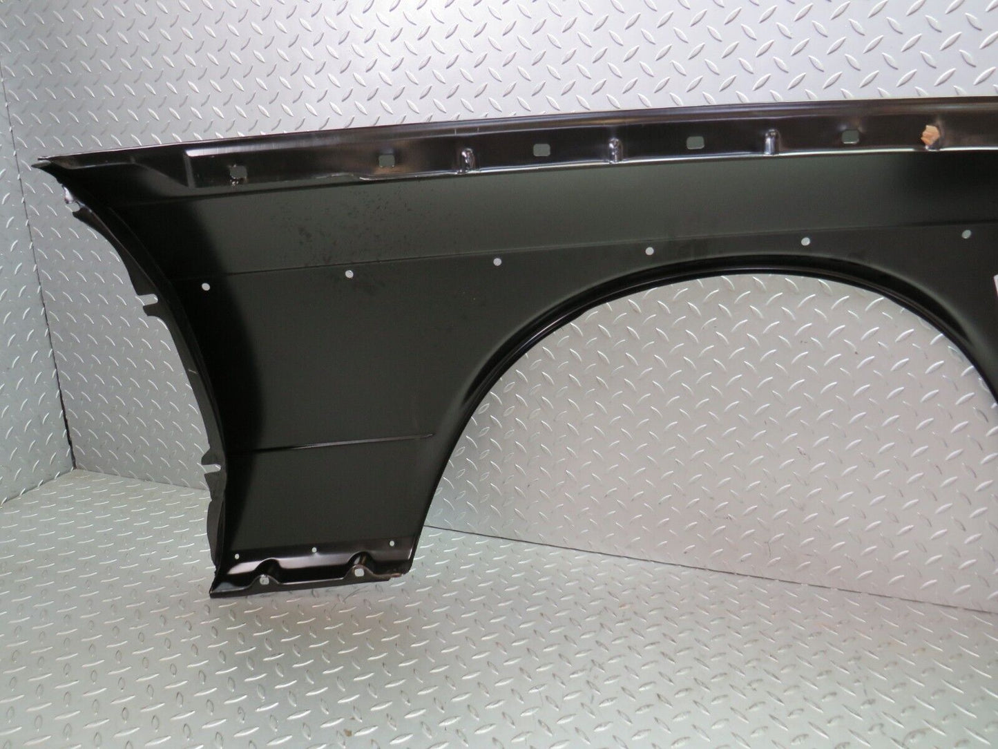 28345 Mercedes-Benz S123 240D Wagon Front Left Wing Fender
