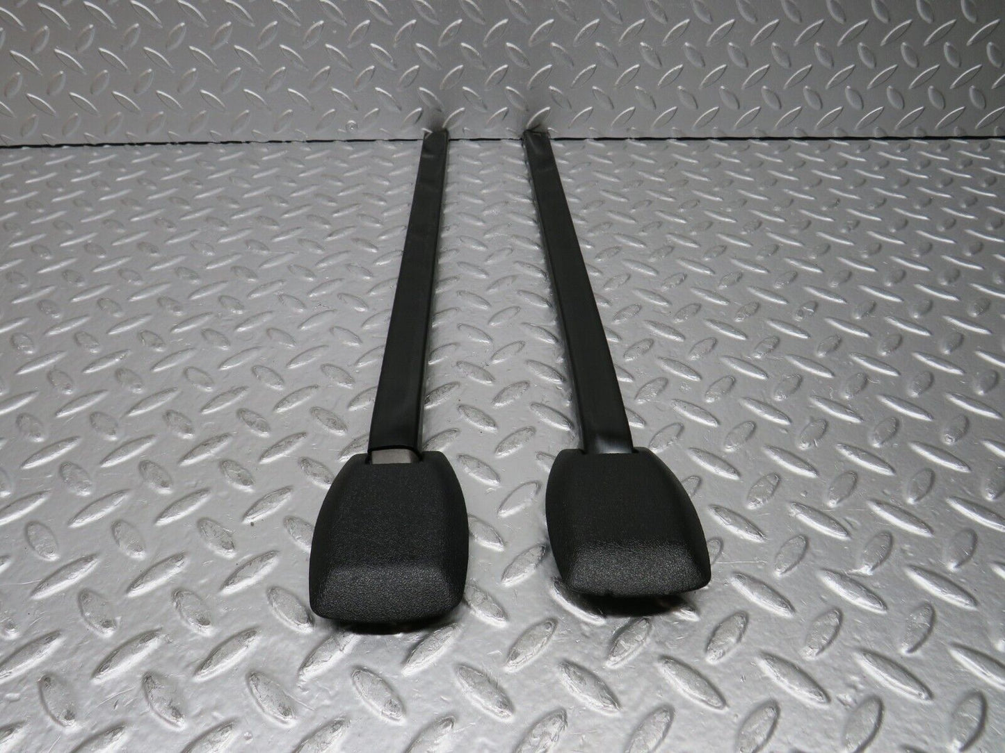 30366 Mercedes-Benz W124 230E Seat Belt Runner Pair 1249193520