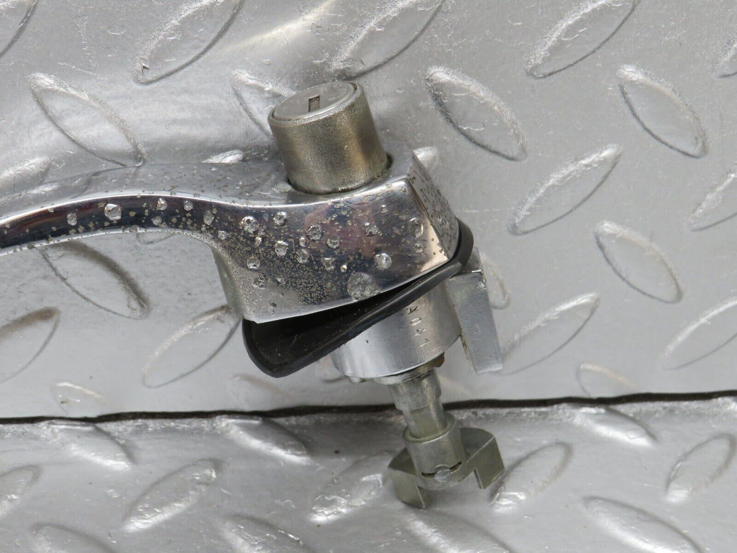 40279 Mercedes-Benz W110 230 Front Left Door Exterior Handle No Key