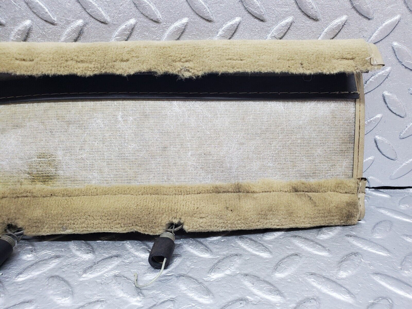 45859 Mercedes-Benz W126 420SE Front Left Seat Under Cover Beige