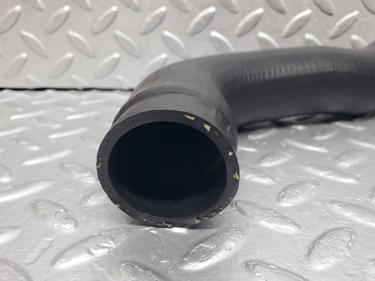 45843 Mercedes-Benz W126 420SE Radiator Hose Pipe 1265014782