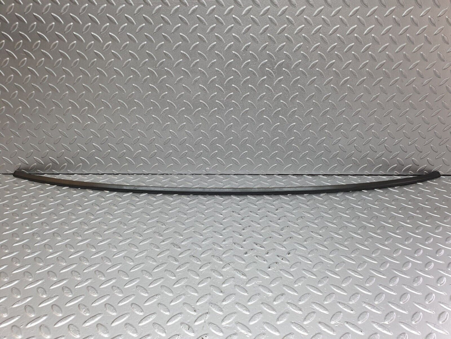 41717 Mercedes-Benz W124 200E Front Windscreen Top Moulding Trim