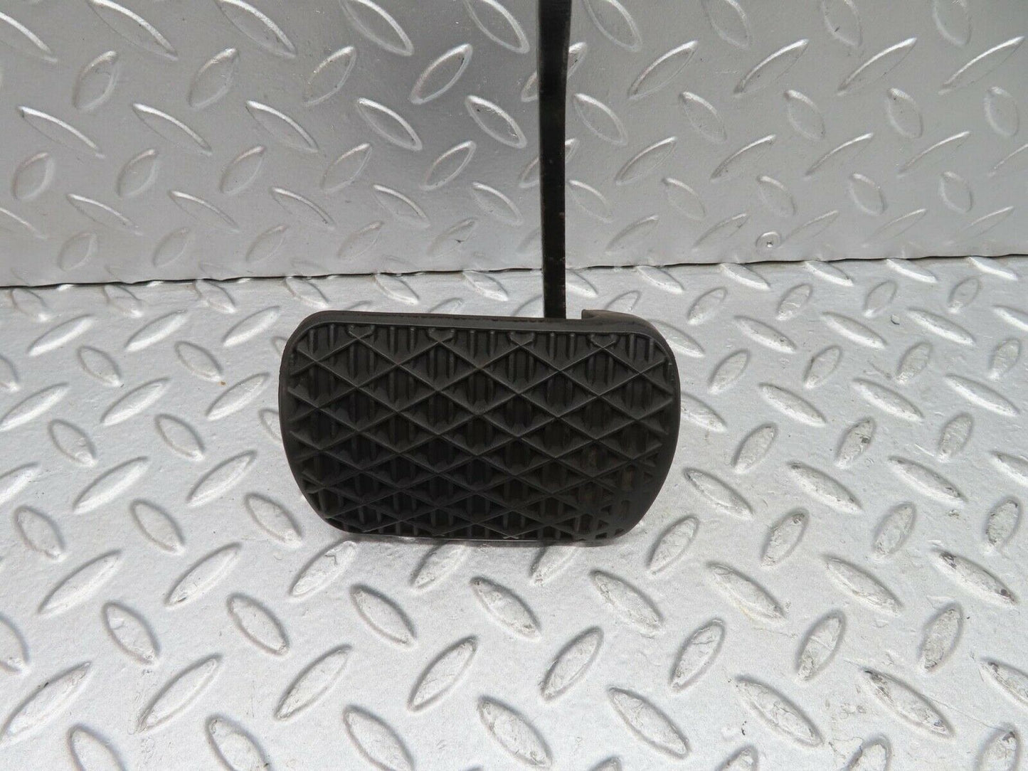 14396 Mercedes-Benz W116 350SE Brake Pedal 1232910082