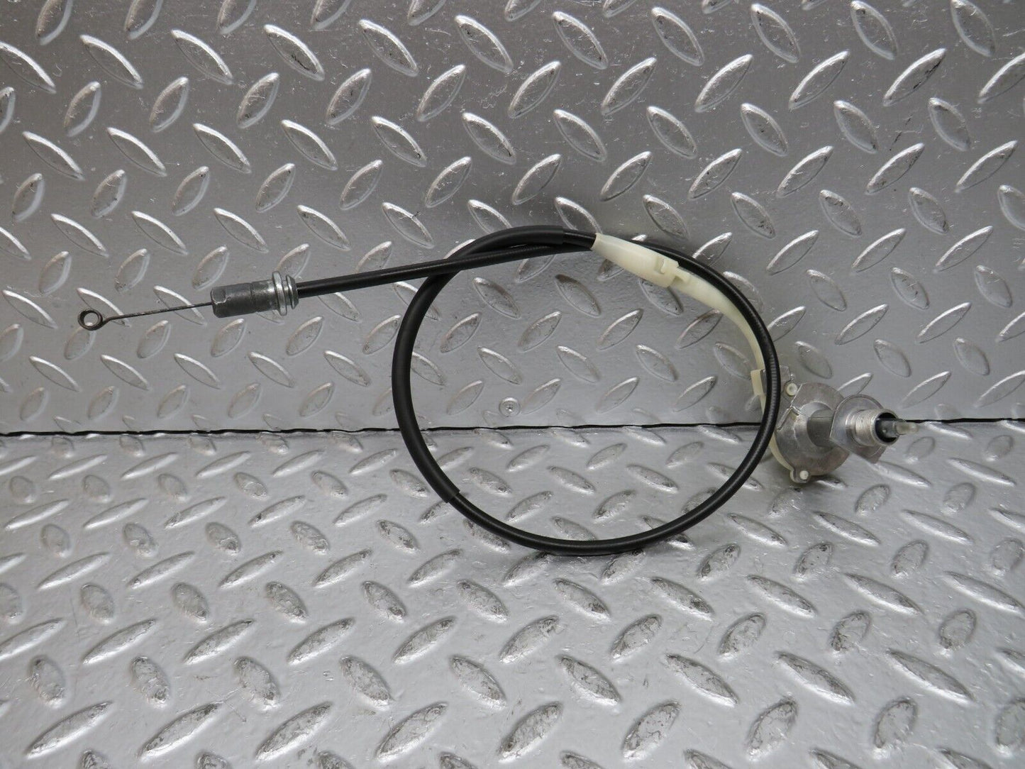 29777 Mercedes-Benz W123 230E Heater Regulator 1233300385