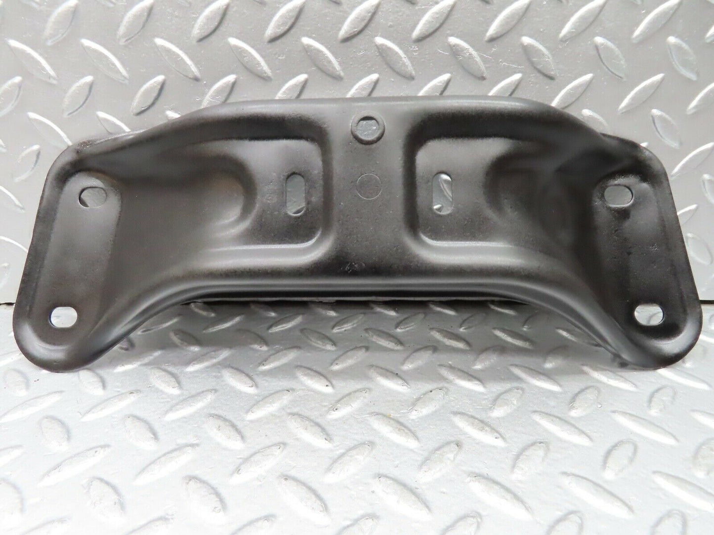 19882 Mercedes-Benz R129 300SL Coupe Gearbox Mount Bracket