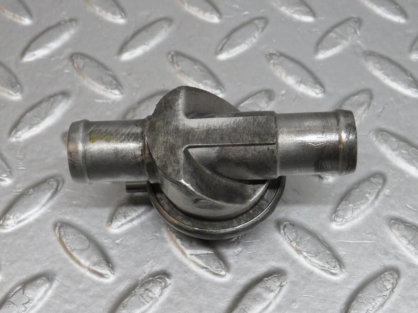 38111 Mercedes-Benz A124 320E Cabriolet EGR Exhaust Gas Recirculation Valve