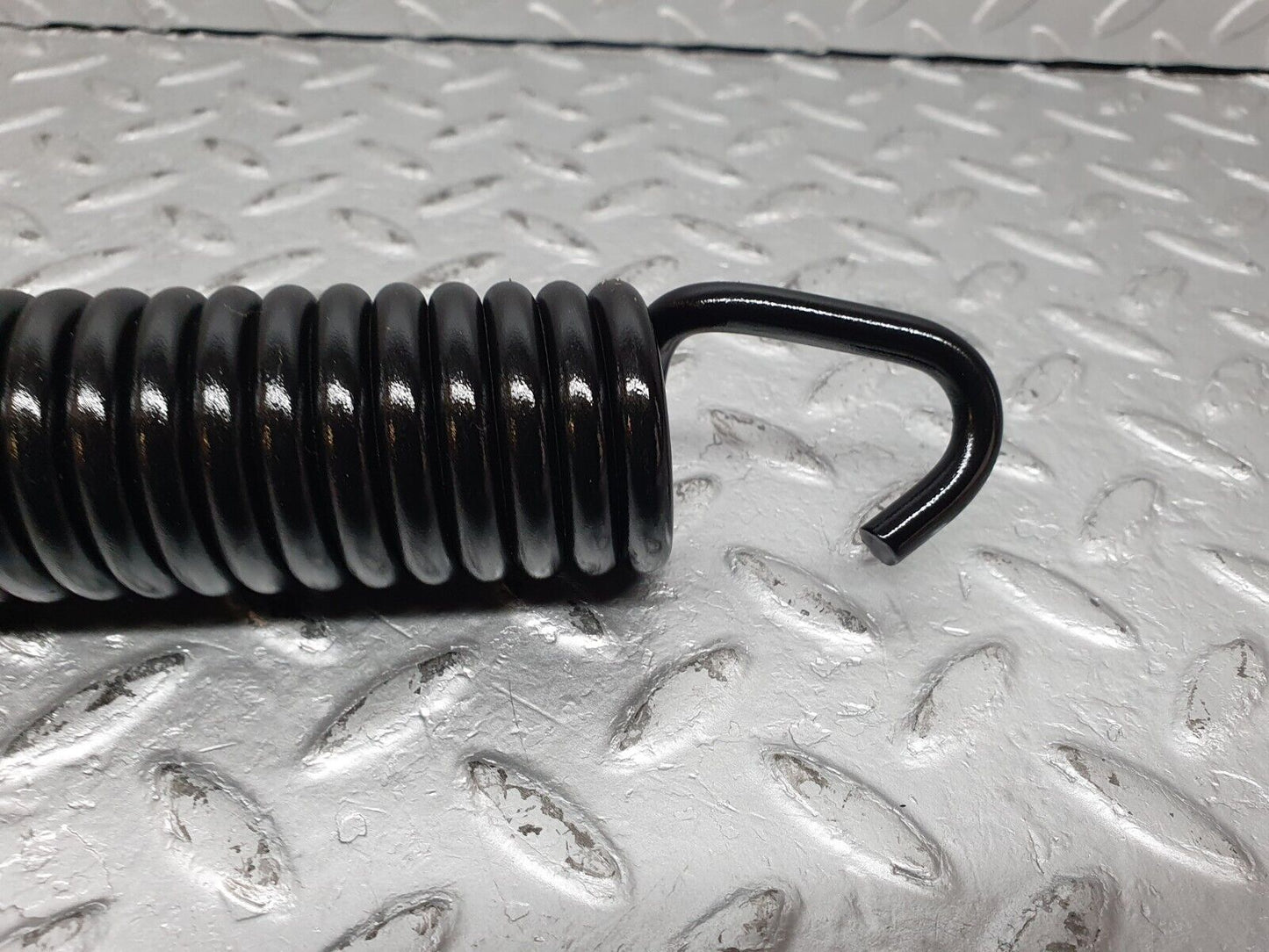 41165 Mercedes-Benz W126 300SE Bonnet Hinge Spring