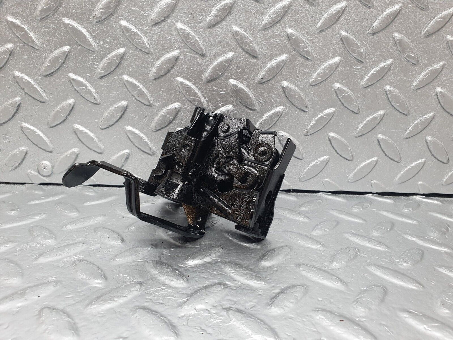43524 Mercedes-Benz C126 380SEC Coupe Bonnet Lock Latch Left Side 1268800760