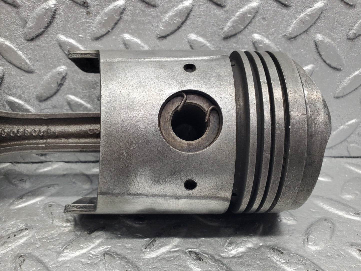 W112 piston and connecting rod used OEM