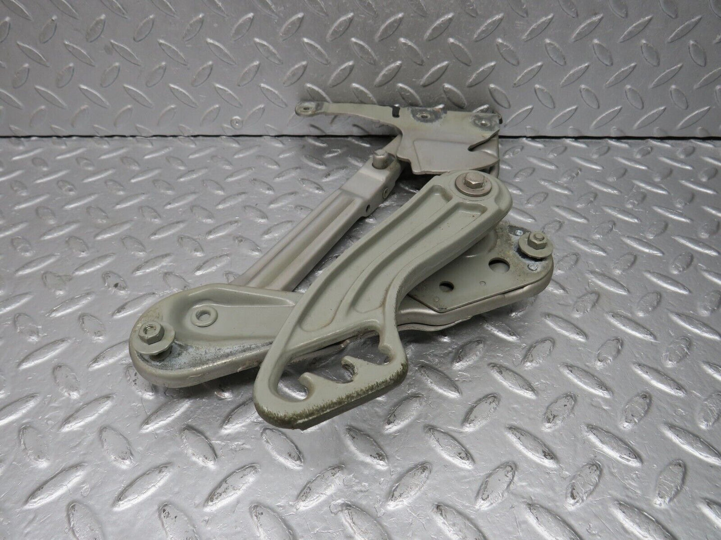 39451 Mercedes-Benz R129 320SL Coupe Bonnet Hinge Left Side 1298800128 1298870174
