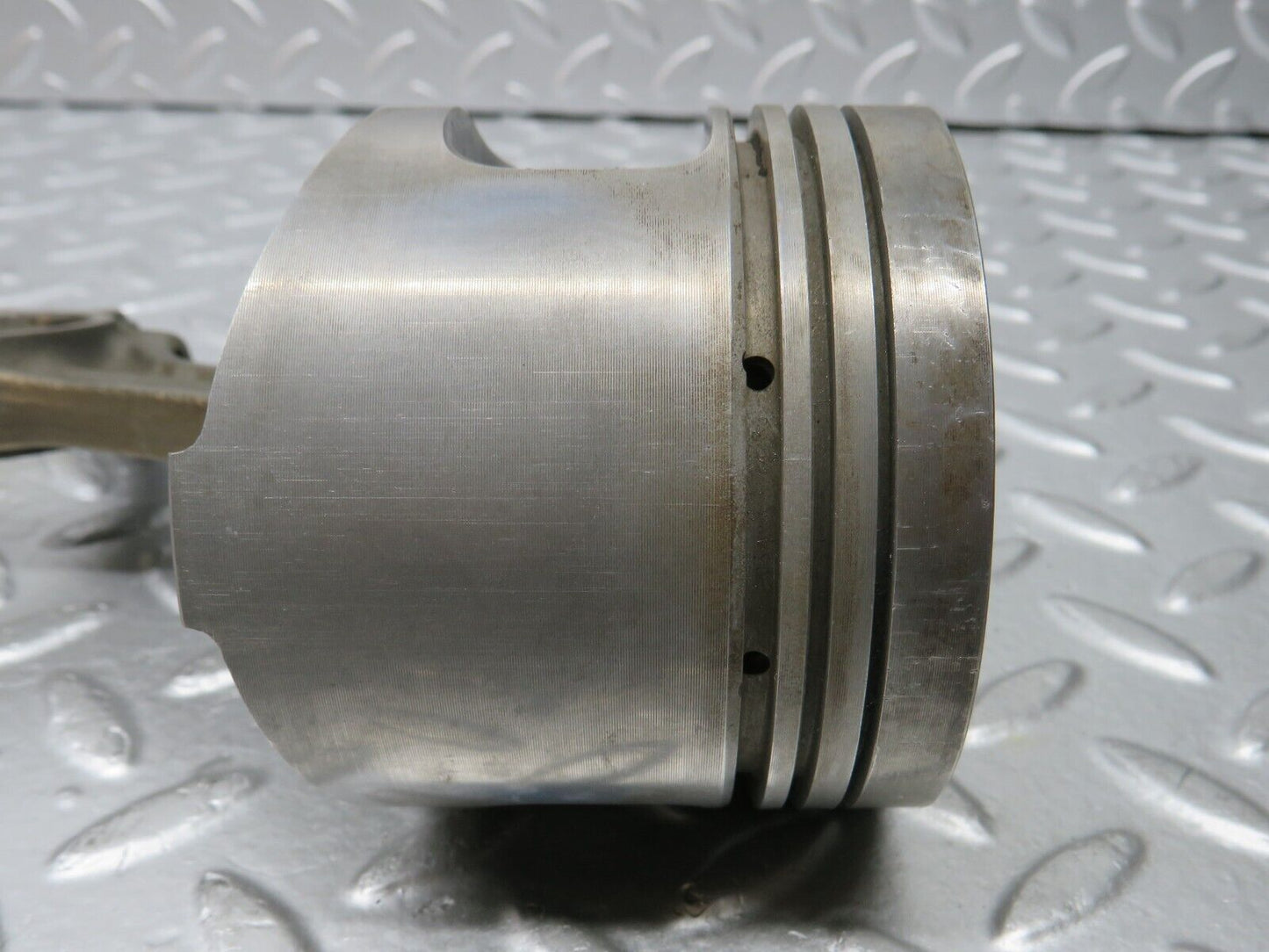 30913 Mercedes-Benz W201 190E 2.0L Piston With Connecting Rod 88.975mm 10203