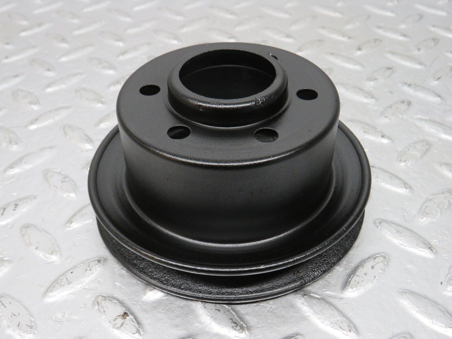 33099 Mercedes-Benz W108 280SE Crankshaft Pulley
