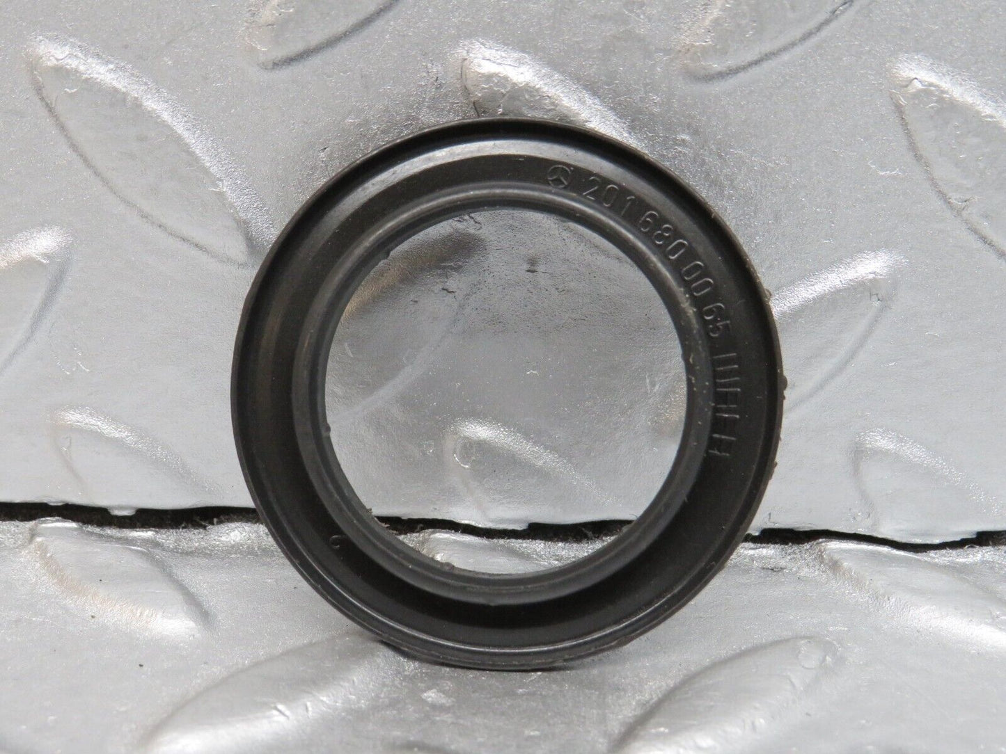 39780 Mercedes-Benz R129 320SL Coupe Ignition Switch Chrome Ring Trim 2016800065