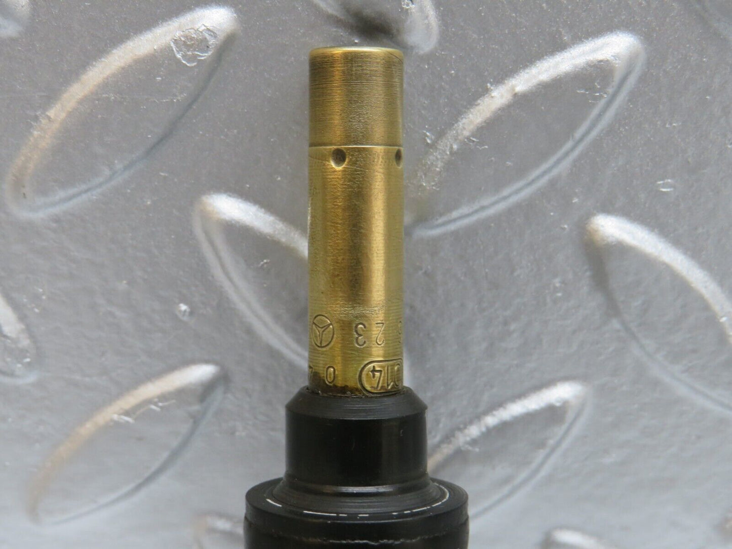 29577 Mercedes-Benz W124 230E Fuel Injector  0437502047 0000785623