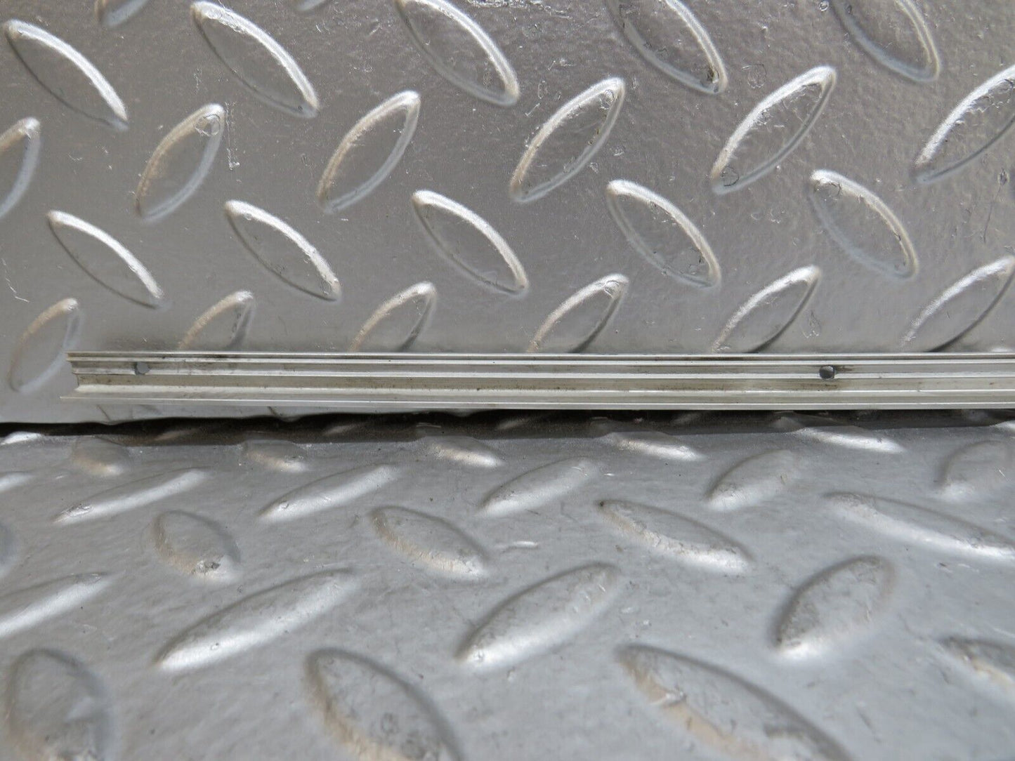 29607 Mercedes-Benz W124 230E Sunroof Trim