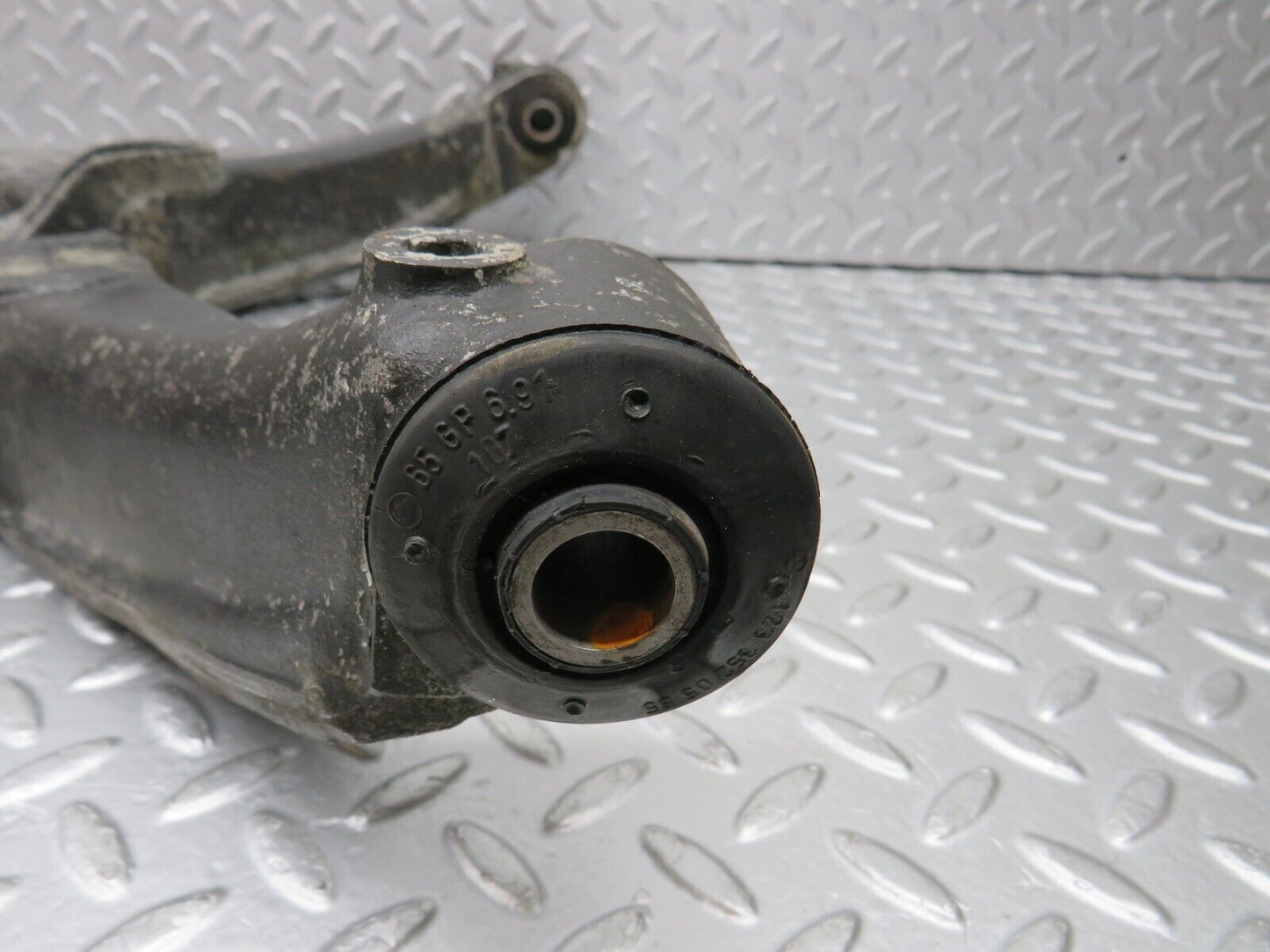 39312 Mercedes-Benz R107 500SL Trailing Arm Control Arm Rear Right 1263520504