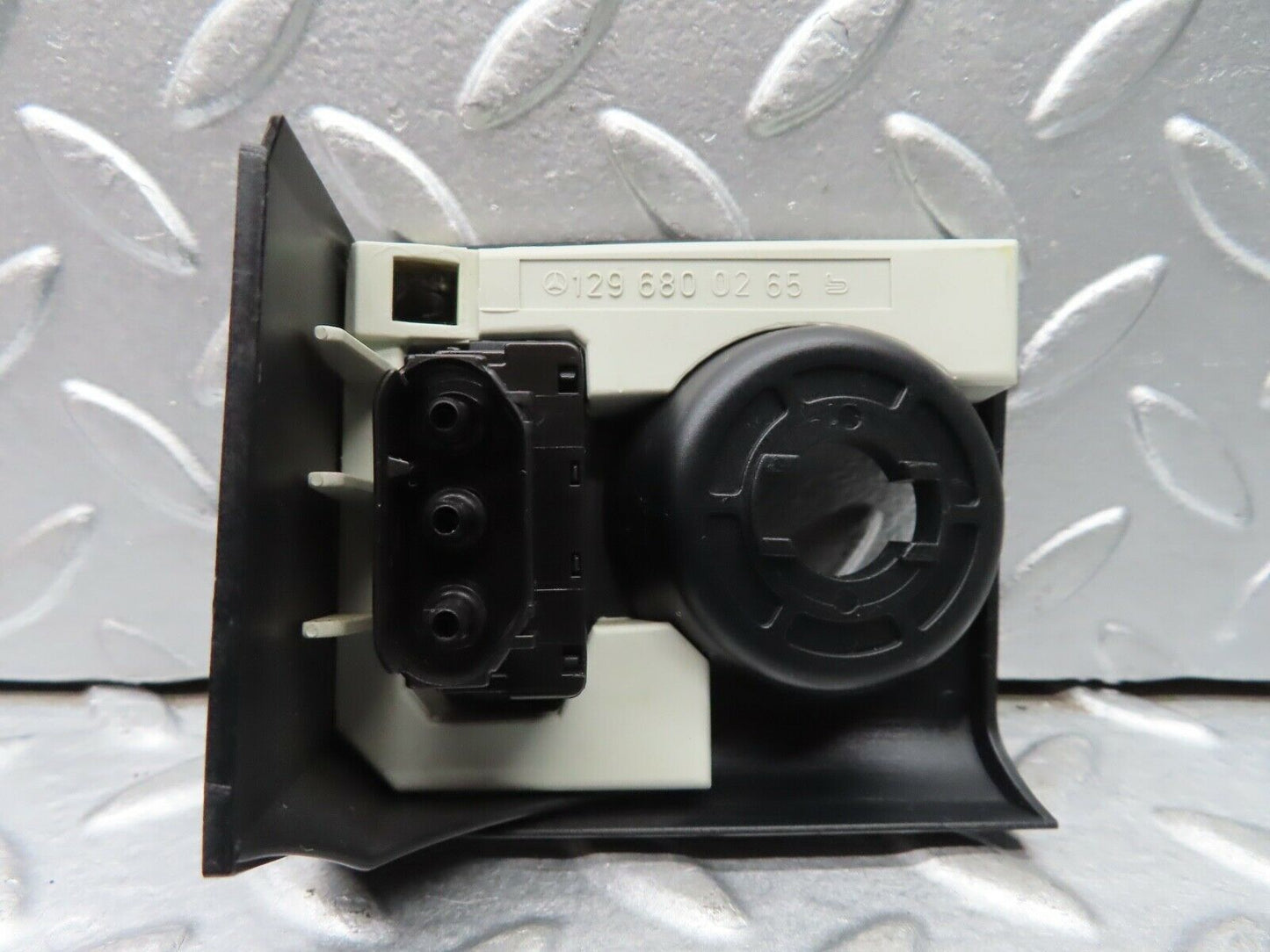 20144 Mercedes-Benz R129 300SL Coupe Headlight Switch Surround & Switch 1296800265