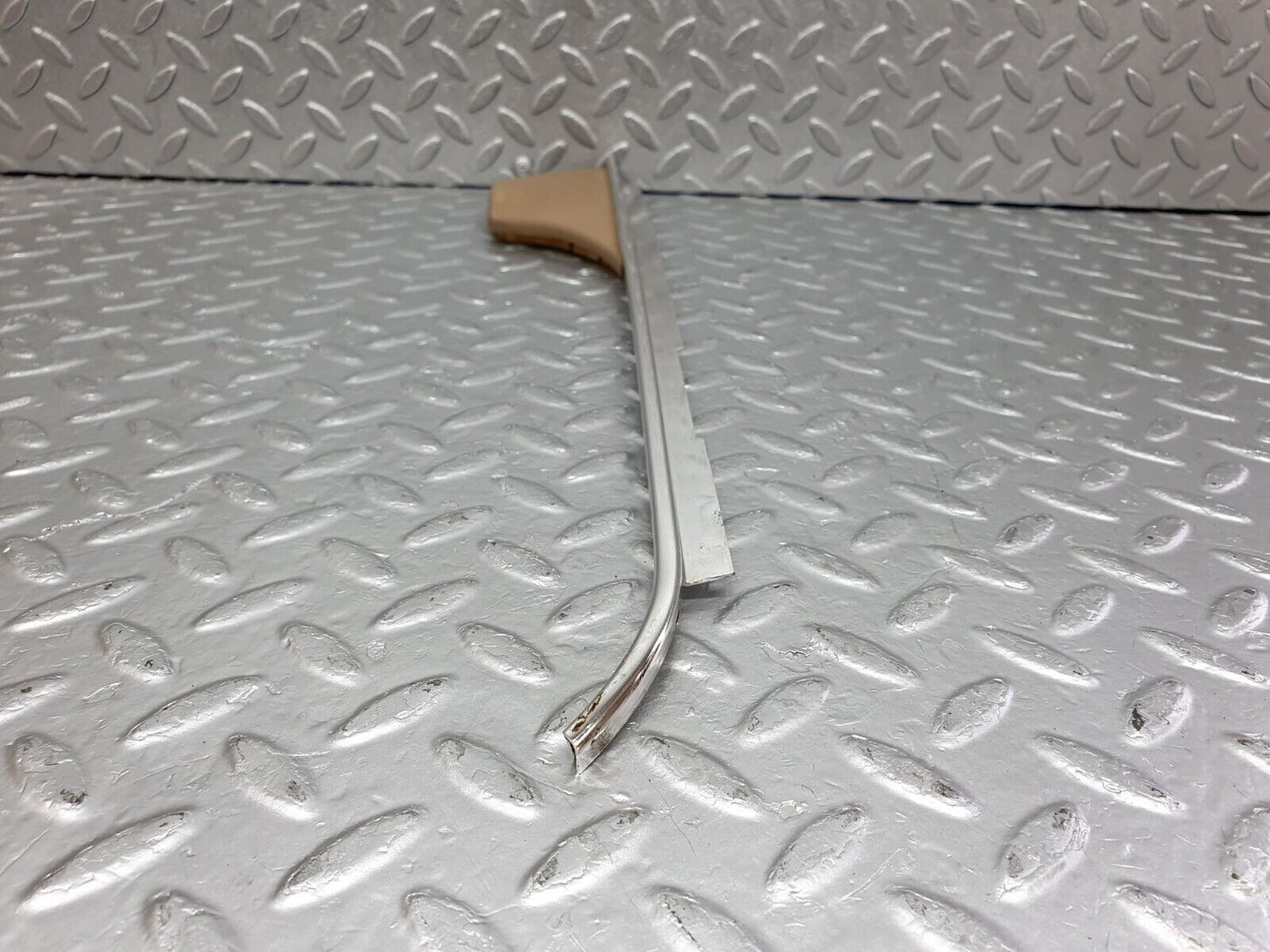 44155 Mercedes-Benz C123 230CE Coupe Seat Belt Presenter Cover Trim Right 1236922022