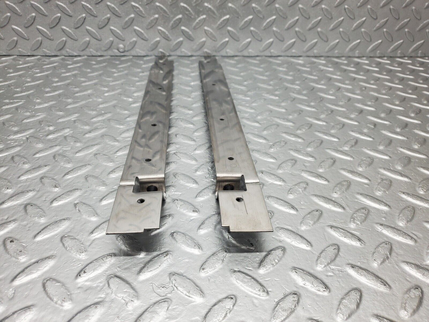 46678 Mercedes-Benz C123 280CE Coupe Sunroof Chrome Trim