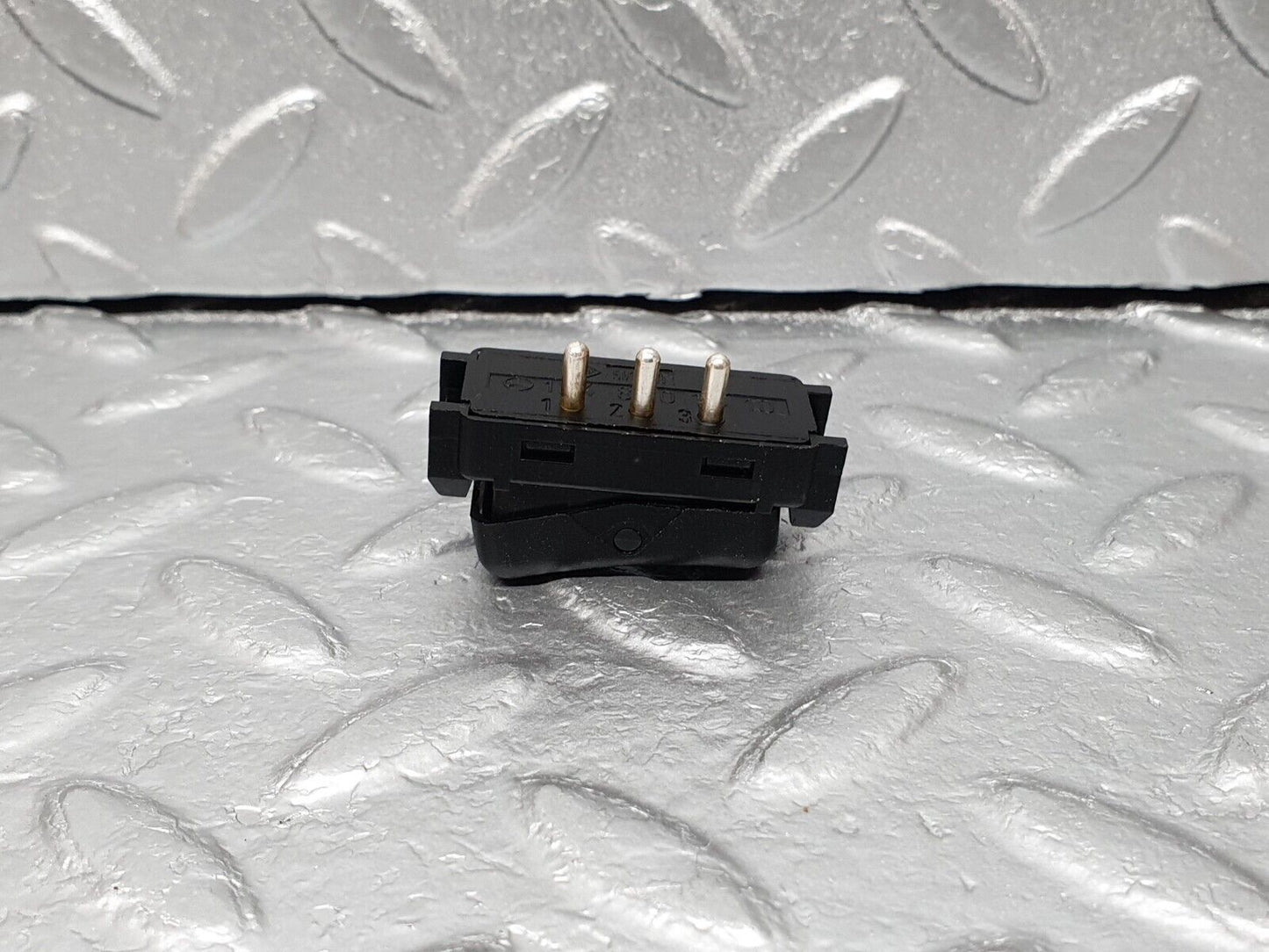 41649 Mercedes-Benz W124 200E Rear Interior Light Switch 1248201410