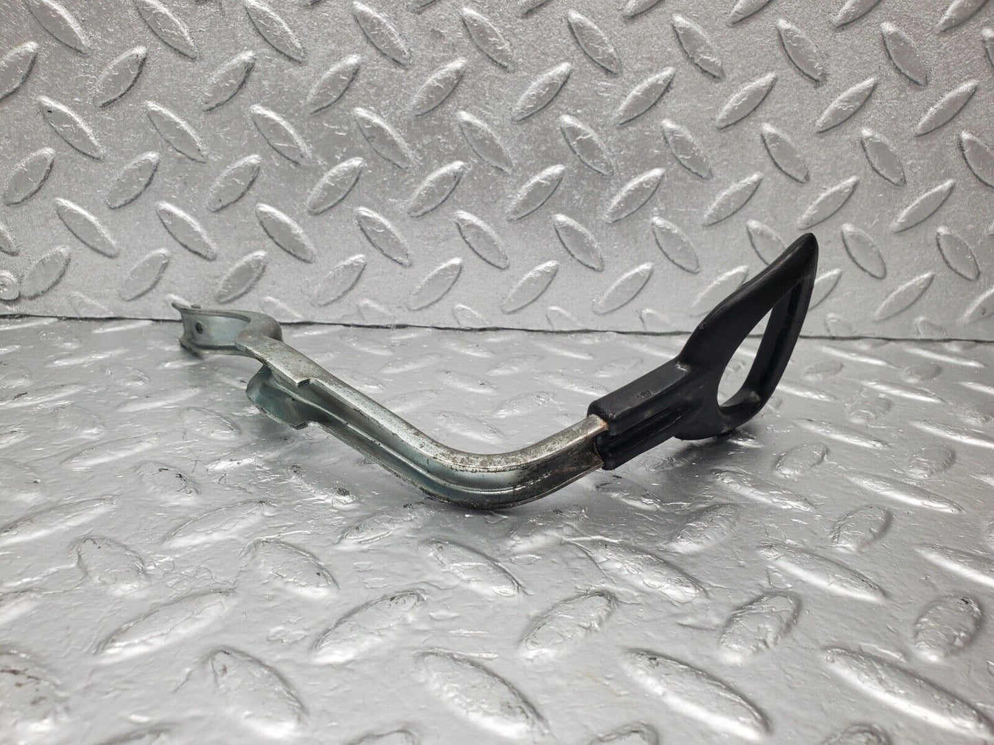 46626 Mercedes-Benz C123 280CE Coupe Front Left Seat Side Height Adjust Handle