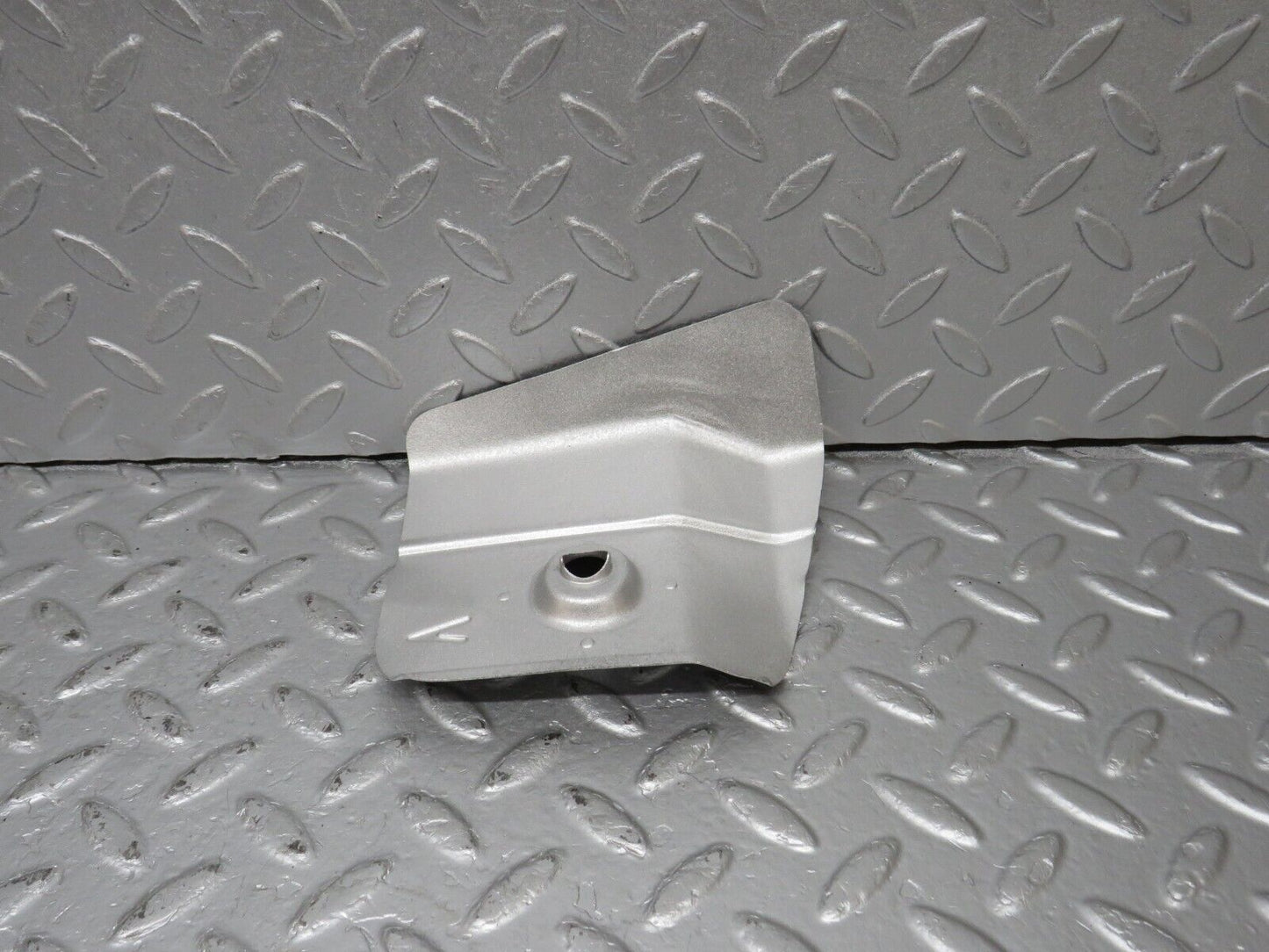 40580 Mercedes-Benz W123 300D Right Engine Mount Bracket Heat Shield