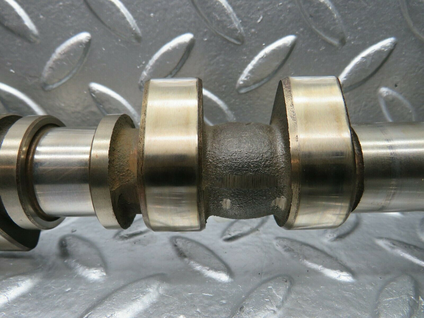 22557 Mercedes-Benz C124 E220 Coupe Camshaft Right Side Exhaust