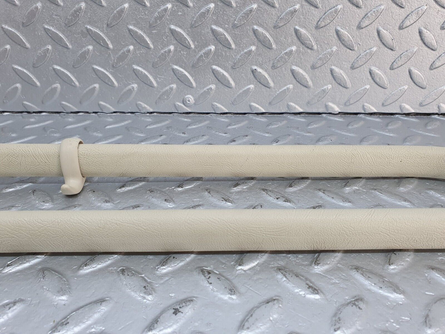 41061 Mercedes-Benz W126 300SE Interior Roof Grab Handle Set
