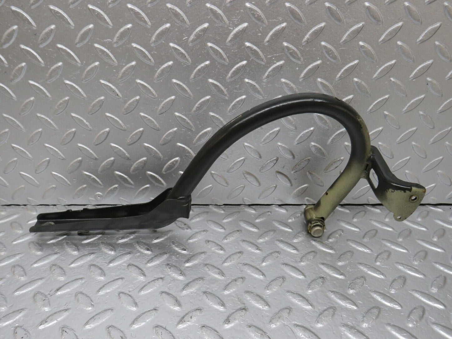 33725 Mercedes-Benz W201 190E 2.0L Trunk Lid Hinge Right Side