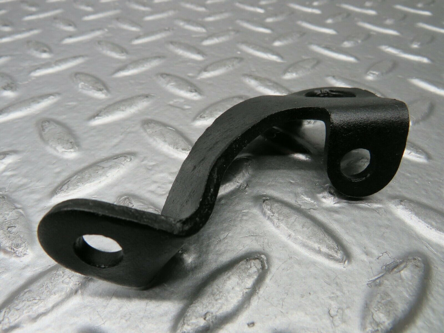 22908 Mercedes-Benz C107 450SLC Coupe Engine Lifting Eyes Hooks