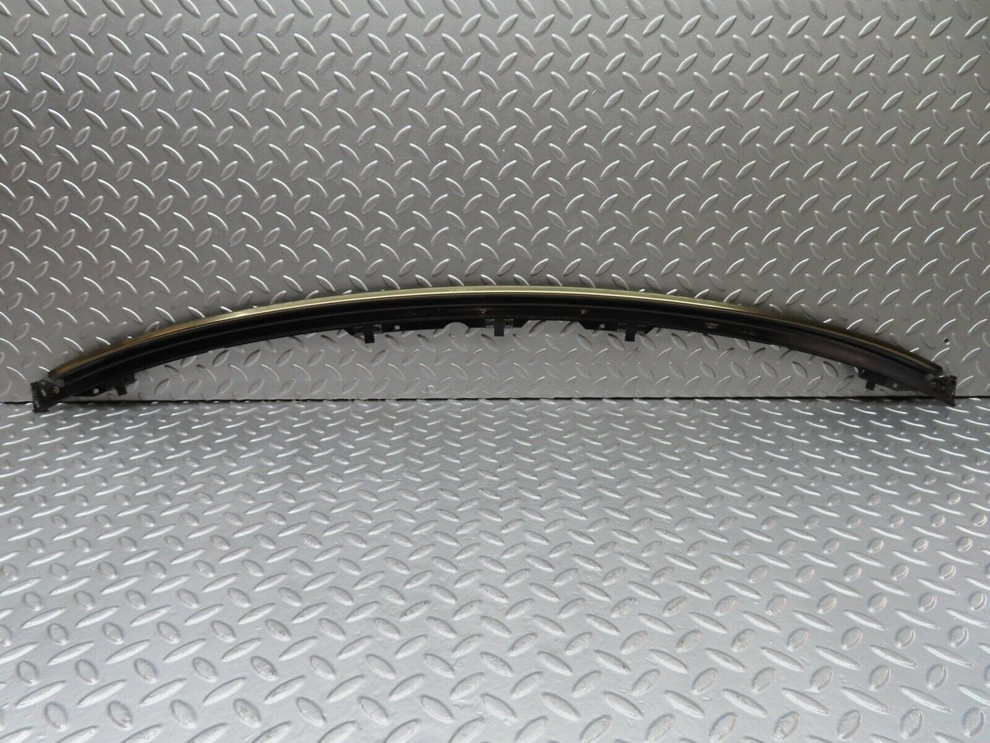 19924 Mercedes-Benz R129 300SL Coupe Front Windscreen Top Chrome Trim