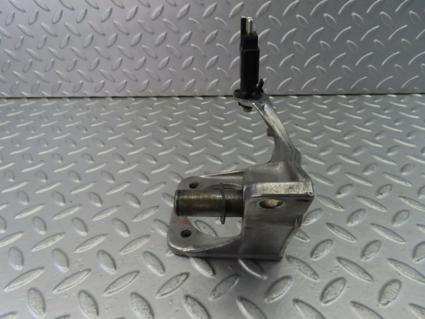 9312 Mercedes-Benz C124 300CE Coupe Brake Pedal Bracket 1242900519