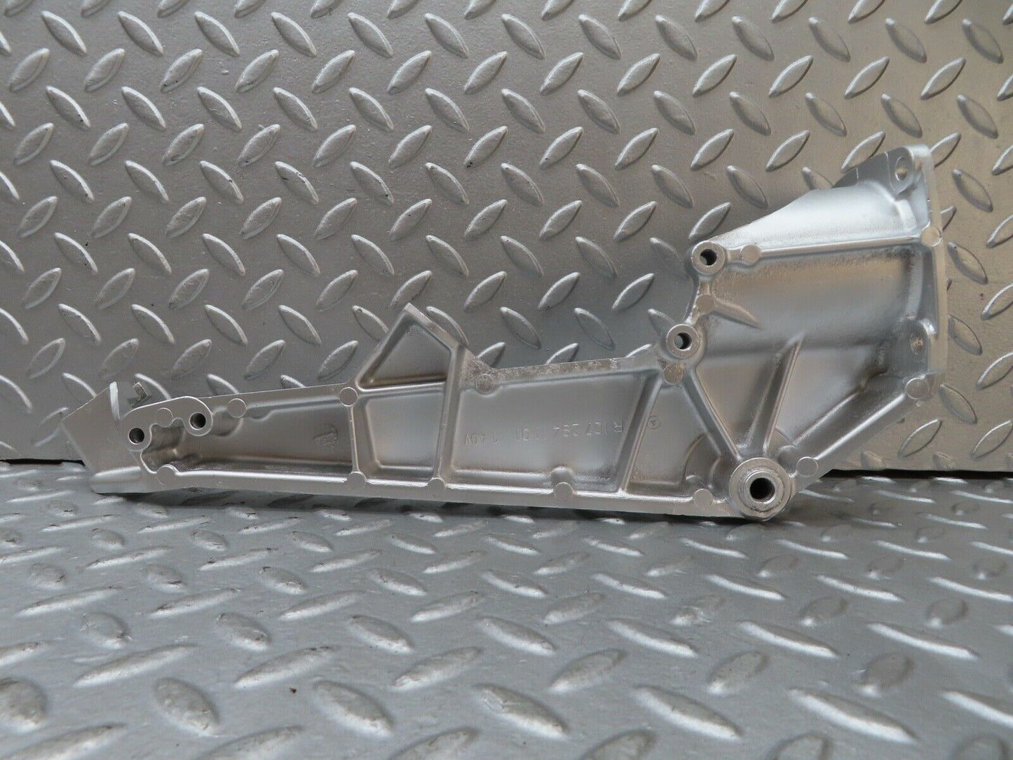 17649 Mercedes-Benz W116 450SEL Brake Pedal Bracket 1072941101