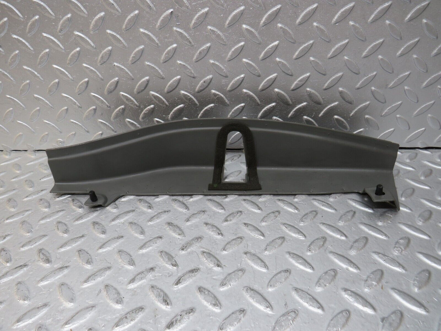 35213 Mercedes-Benz W221 Front Right Door Lock Cover 2217280256