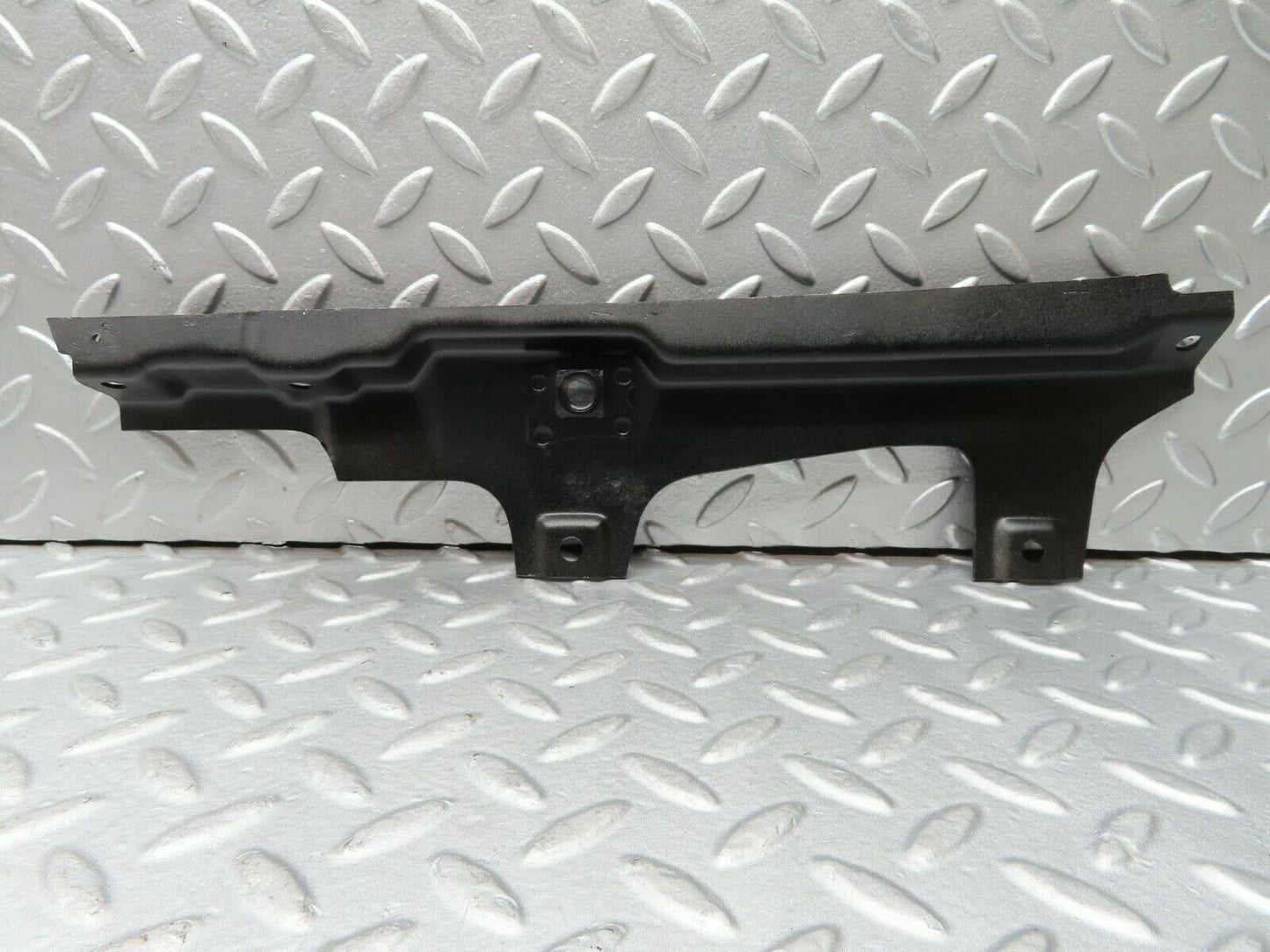 16658 Mercedes-Benz C107 380SLC Rear Left Inner Window Seal Holder Bracket