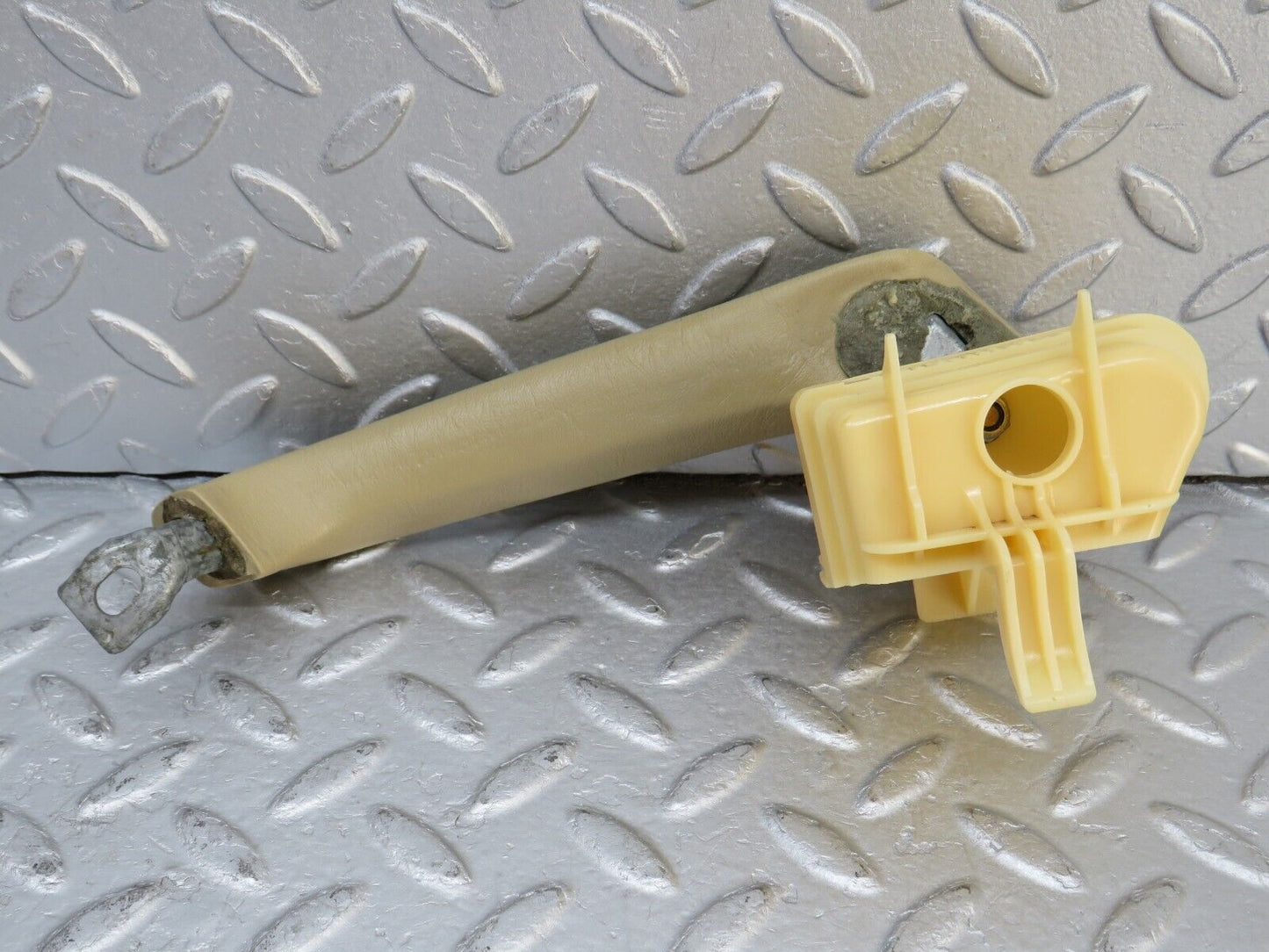 36723 Mercedes-Benz W201 190E 2.0L Interior Door Handle Beige Right 2018100451 2017200228