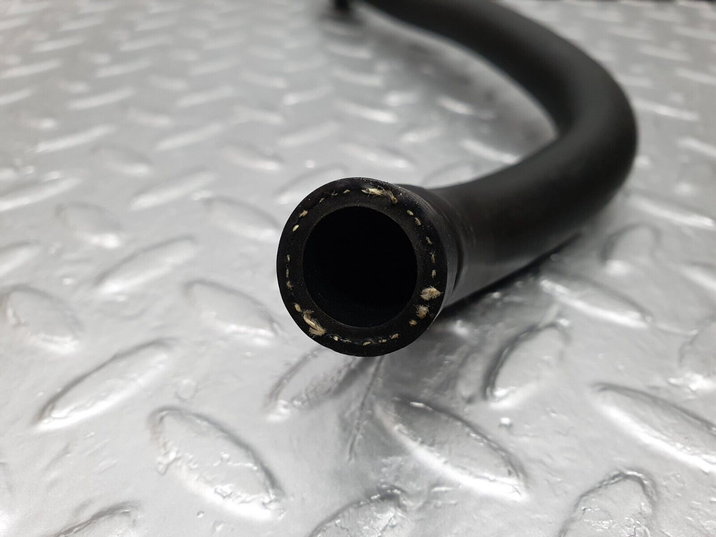 42067 Mercedes-Benz W202 C200 Heater Hose Pipe 2028325994 2028325894 2028325794