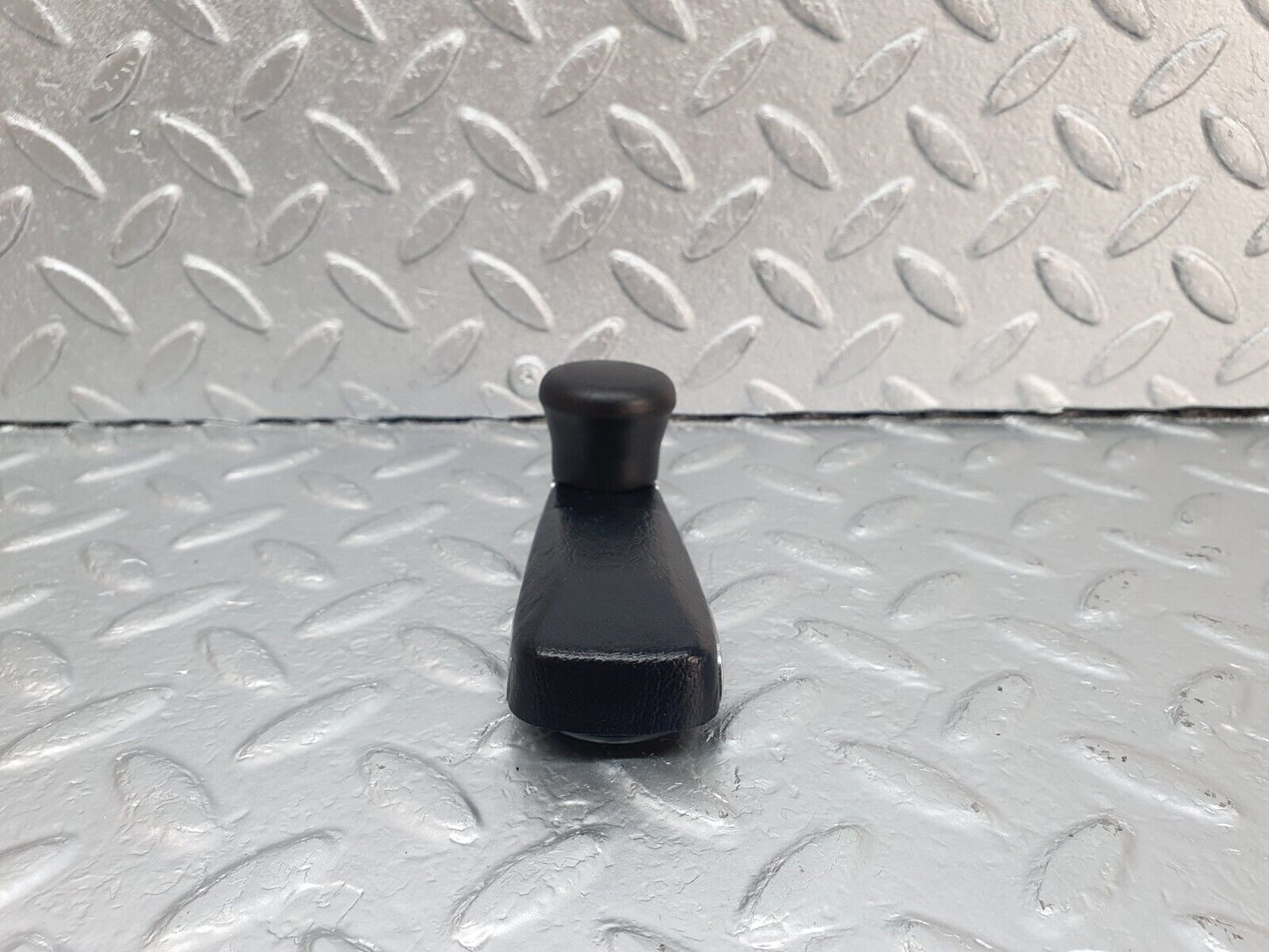 42895 Mercedes-Benz W201 190 2.0L Window Lifter Crank Handle Black