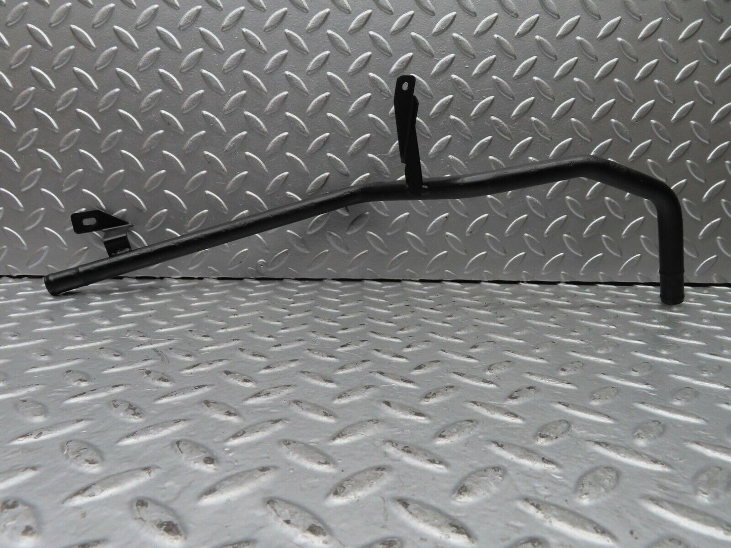 21596 Mercedes-Benz W126 300SE Coolant Pipe
