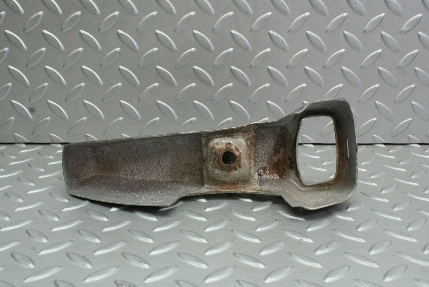 2722 Mercedes-Benz W105 219 PONTON Rear Bumper Part
