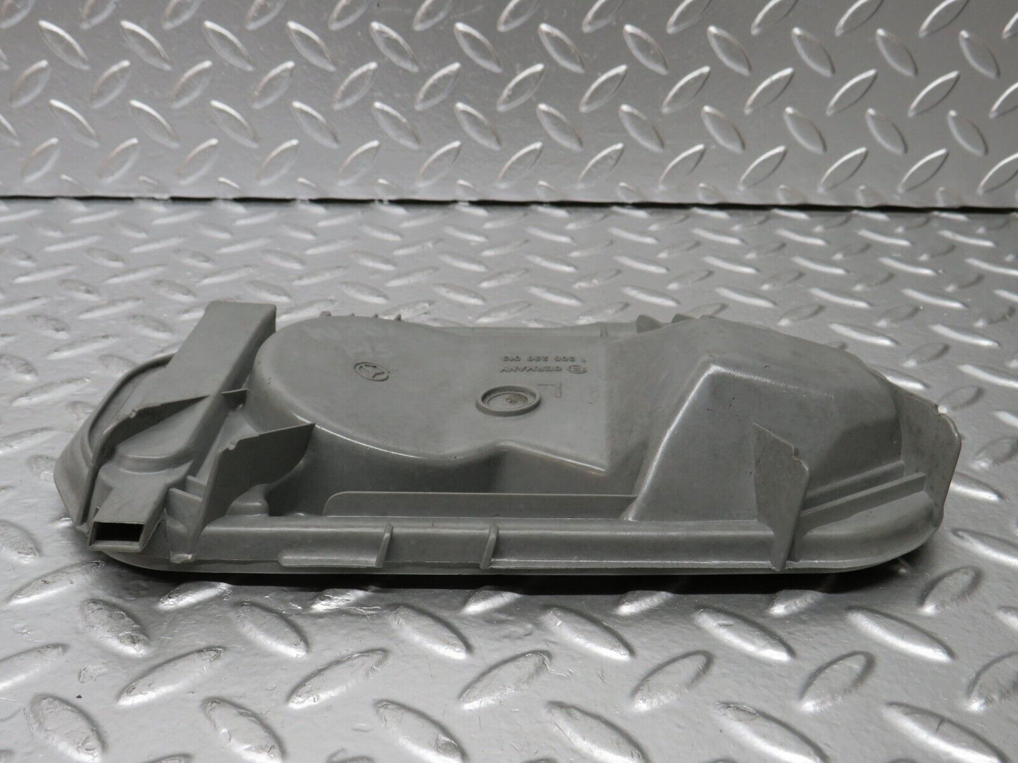 25157 Mercedes-Benz W201 190D Headlight Back Cover Bosch 1305239013