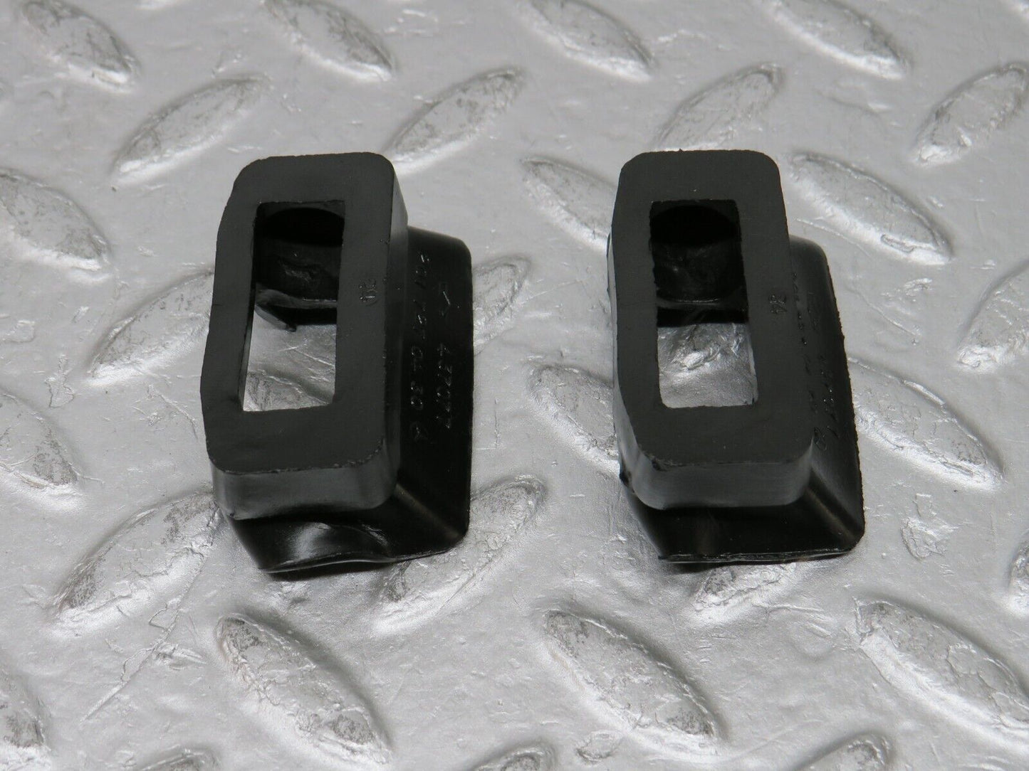 37745 Mercedes-Benz A124 320E Cabriolet Door Check Strap Rubber Seal Pair 2017270430