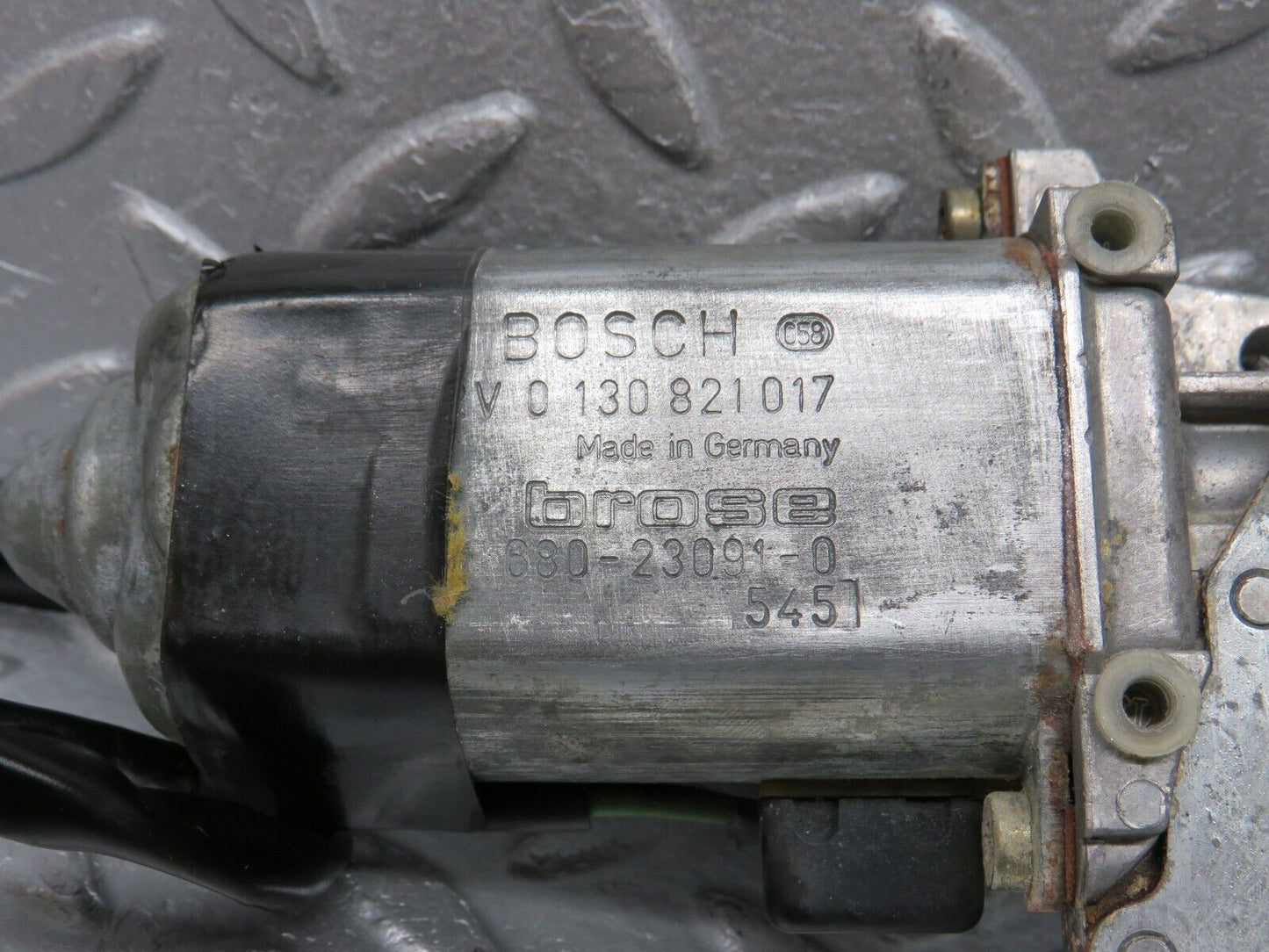 39194 Mercedes-Benz R107 500SL Coupe Left Door Window Regulator Motor Bosch 0130821017
