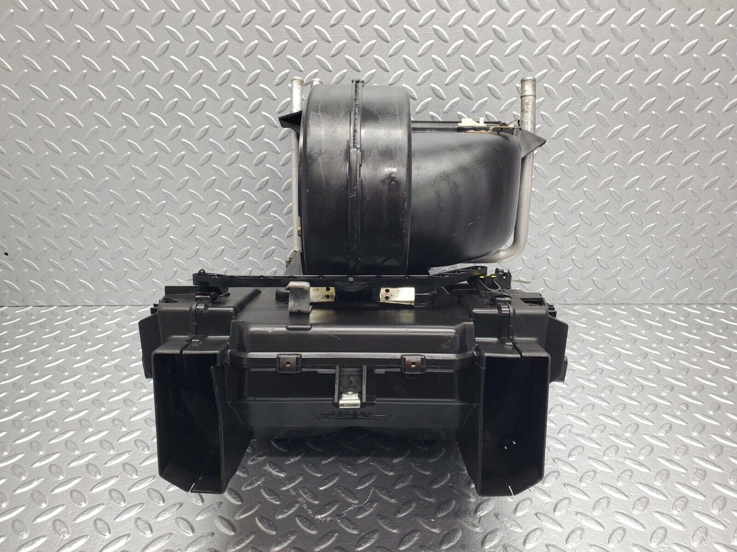 46461 Mercedes-Benz C123 280CE Coupe Heater Box Blower Housing 0130062800