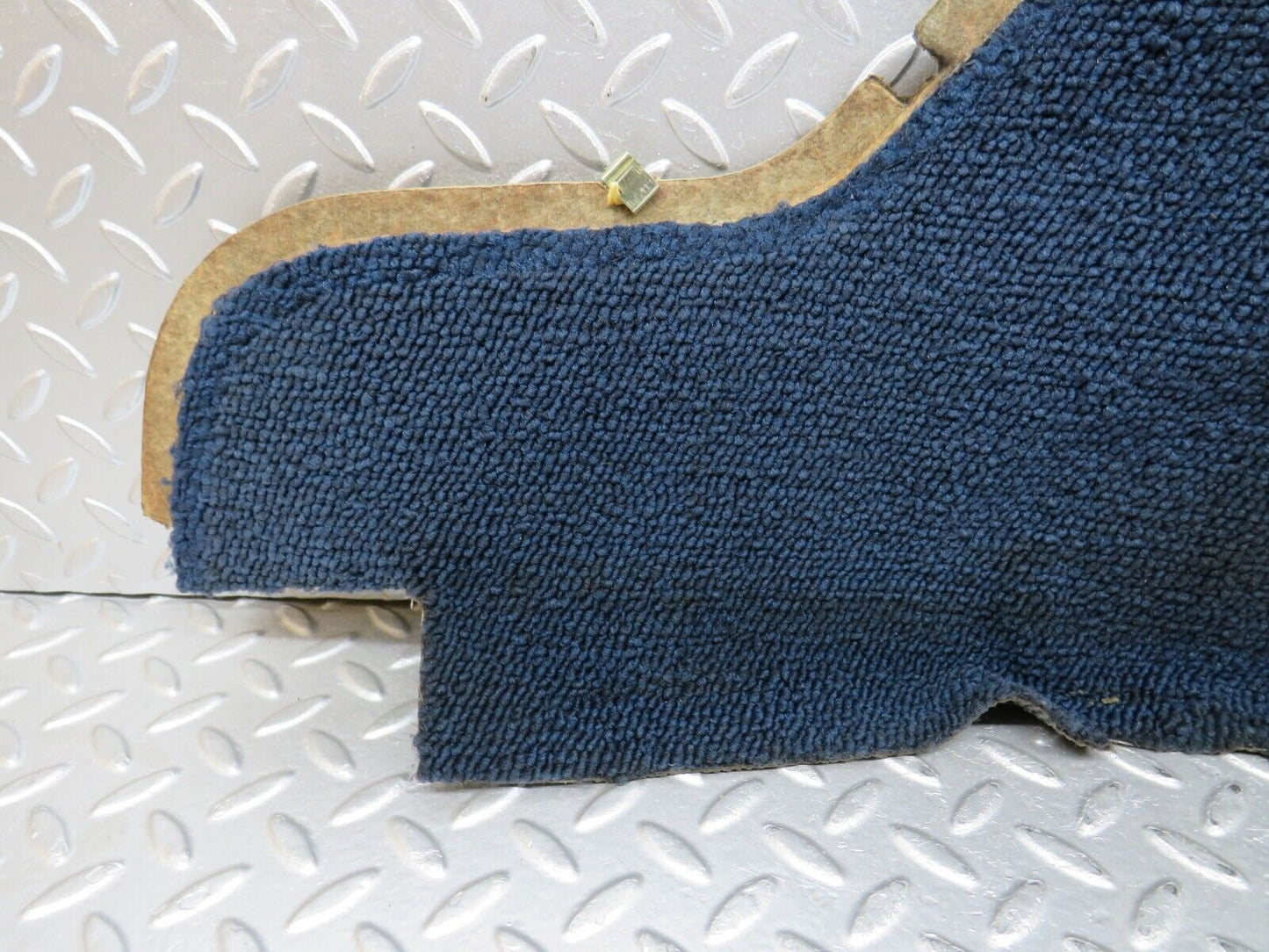 31931 Mercedes-Benz W123 230E Centre Console Carpet Right Blue