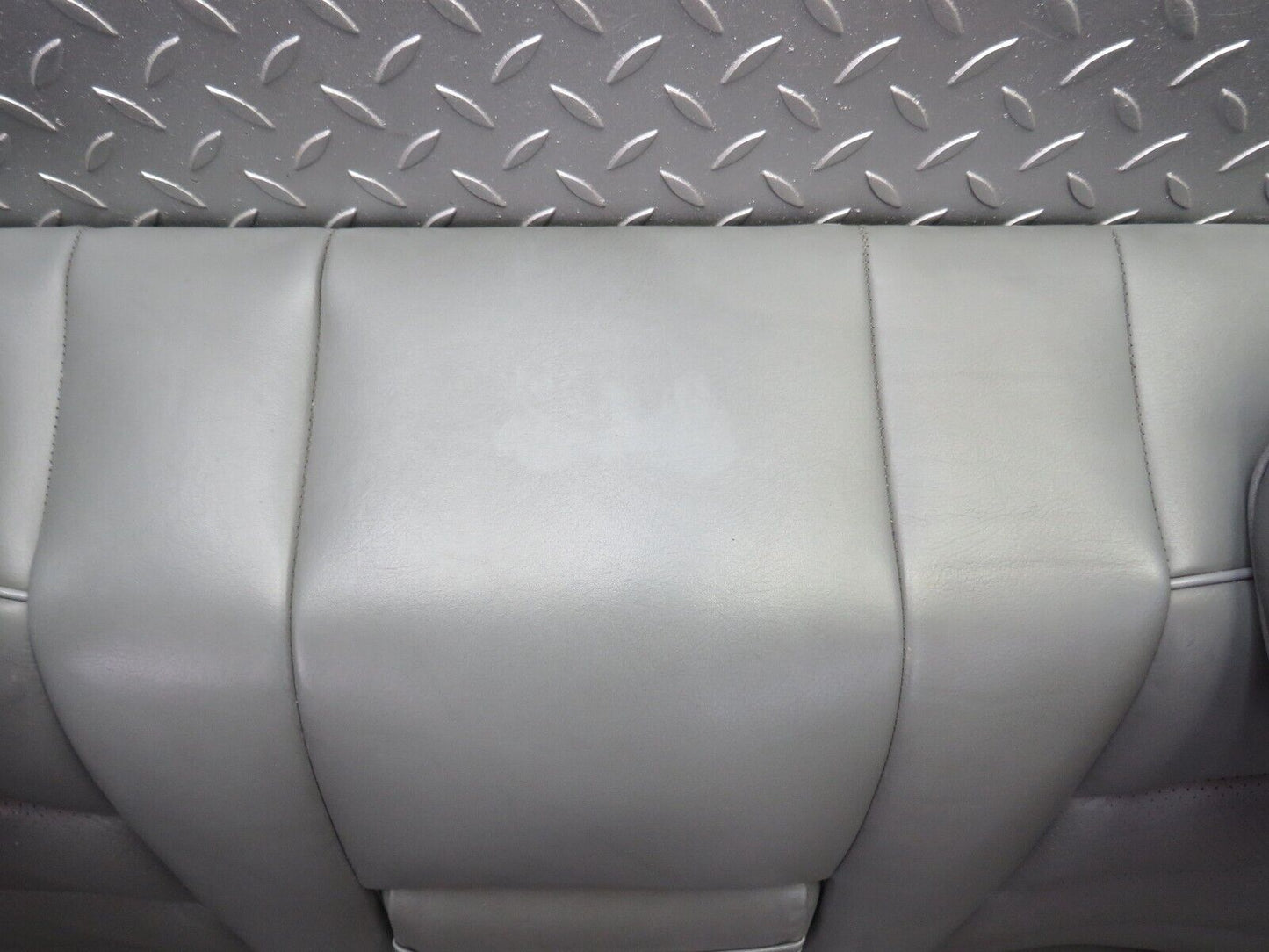 42911 Mercedes-Benz W126 420SE Rear Seat Leather Grey 1269202750 1269202716