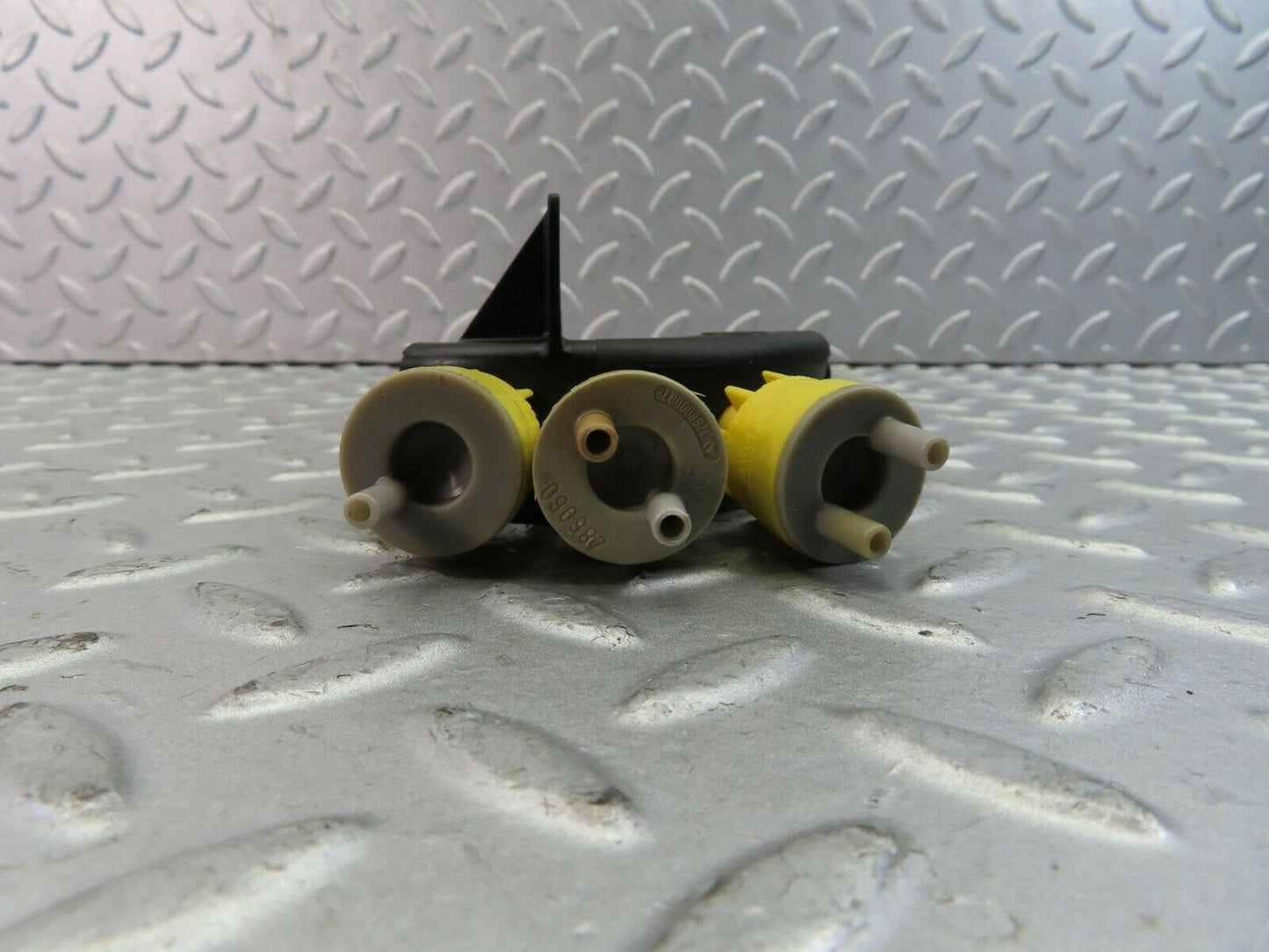 9434 Mercedes-Benz C124 300CE Coupe Vacuum Check Valve