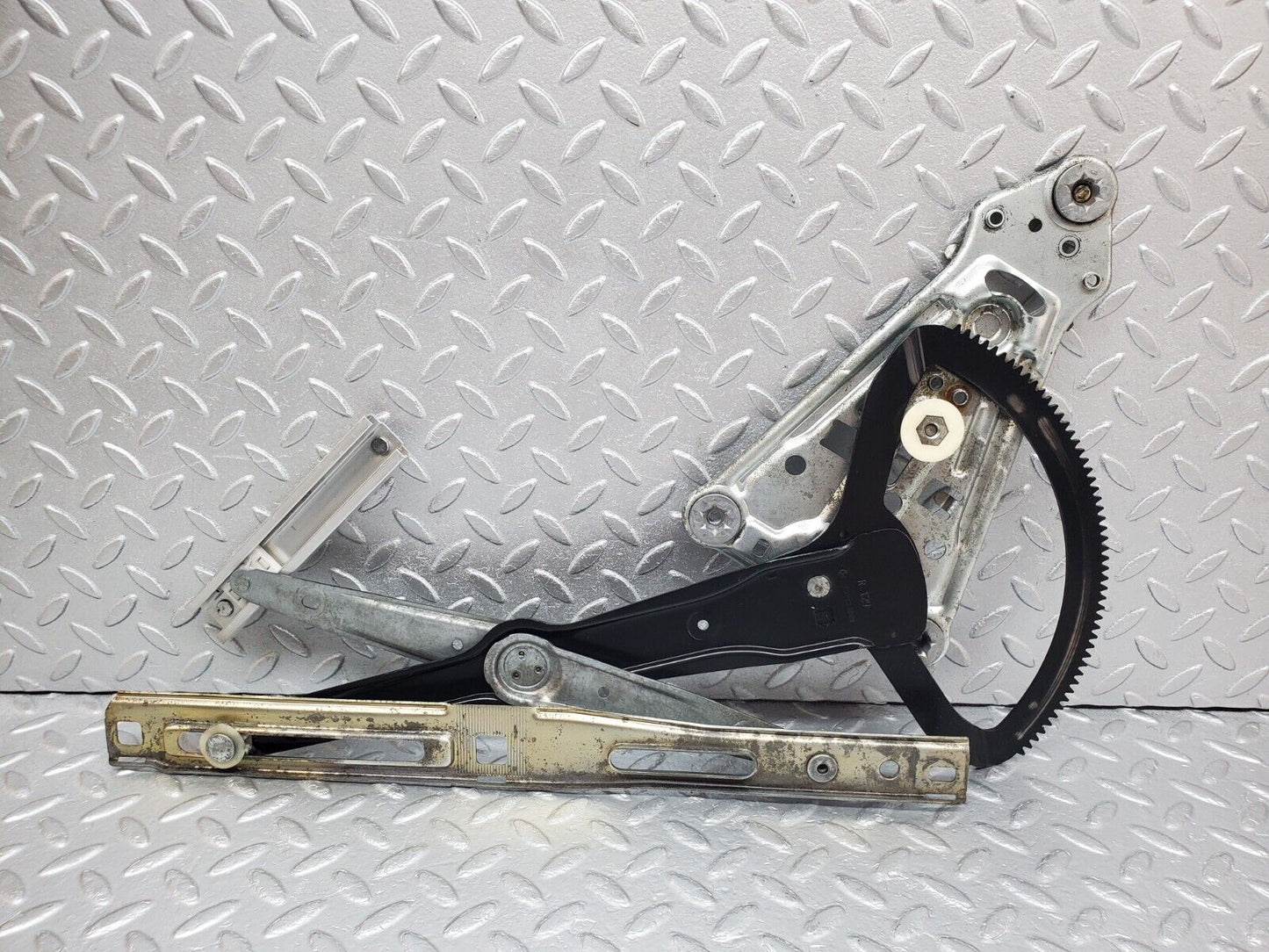 45245 Mercedes-Benz R129 300SL Coupe Power Window Regulator Right Side